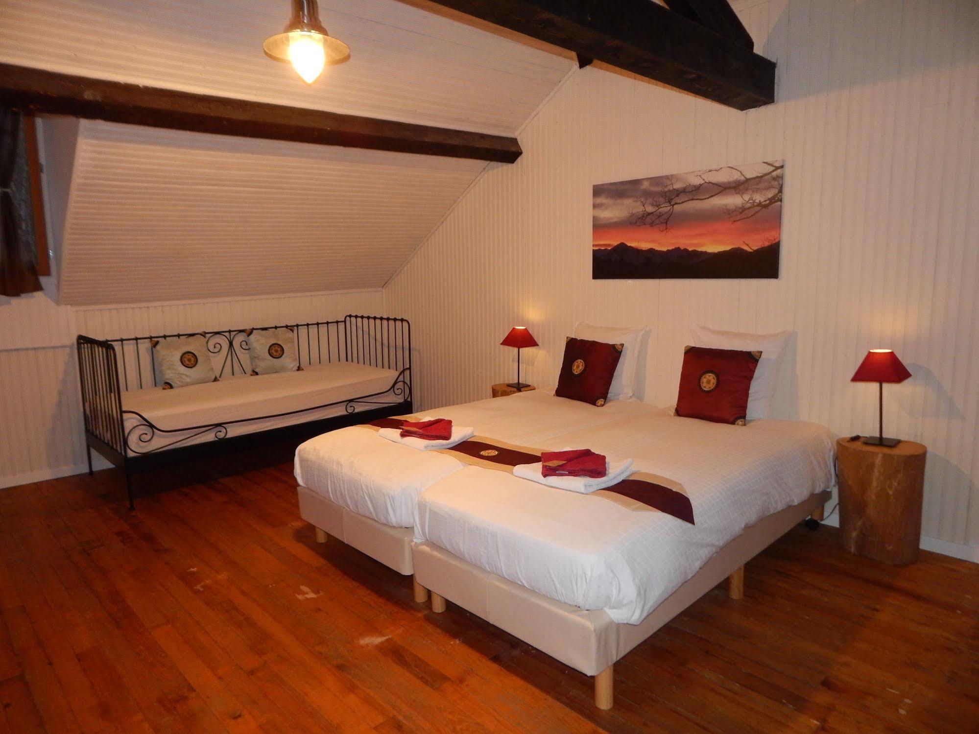 Bed and Breakfast Pyrenées Emotions Malvézie Exterior foto